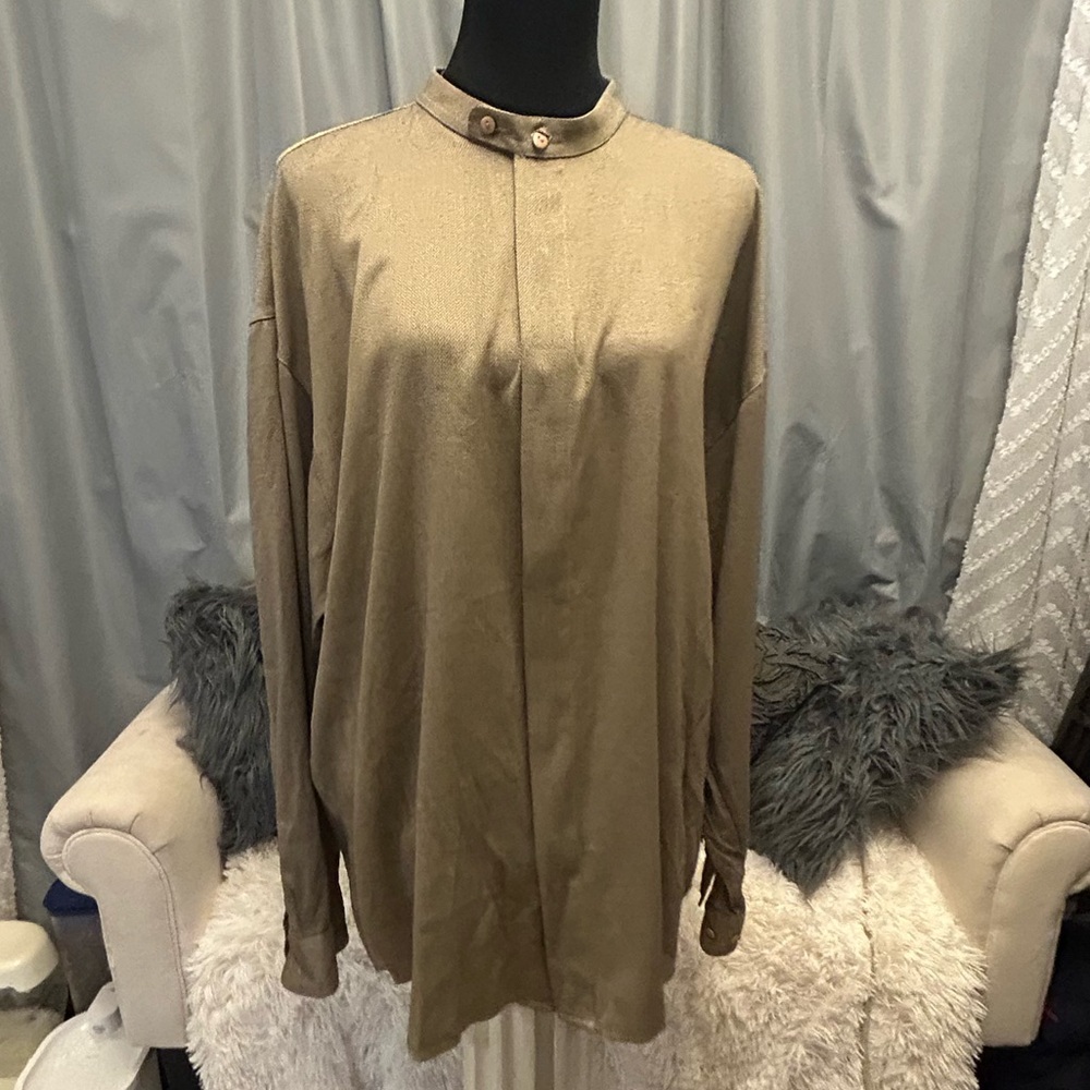 Pavo By LaStrada button down XL 17-17.5. Tailored 126
